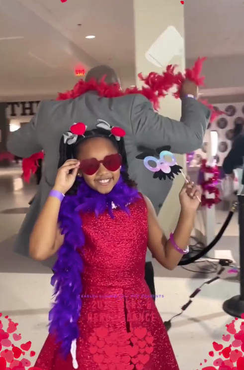 Step into the Future with Our XXL 360° Photobooth Experience! Perfect for Any Event!