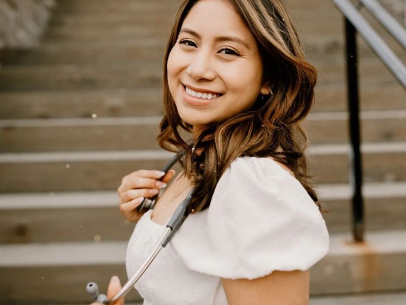 Golden Hour Photographer in NY: Lifestyle Portraits, Family, and More!