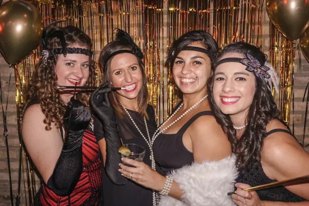 CT's Family-Owned Business with an Interactive LED Mirror for Endless Fun and Laughter! Grab a Prop & Strike a Pose at Your Next Event!