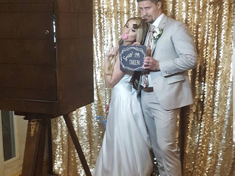 Create Lasting Memories with Our Rustic Open Air Photobooth - Perfect for Any Event!