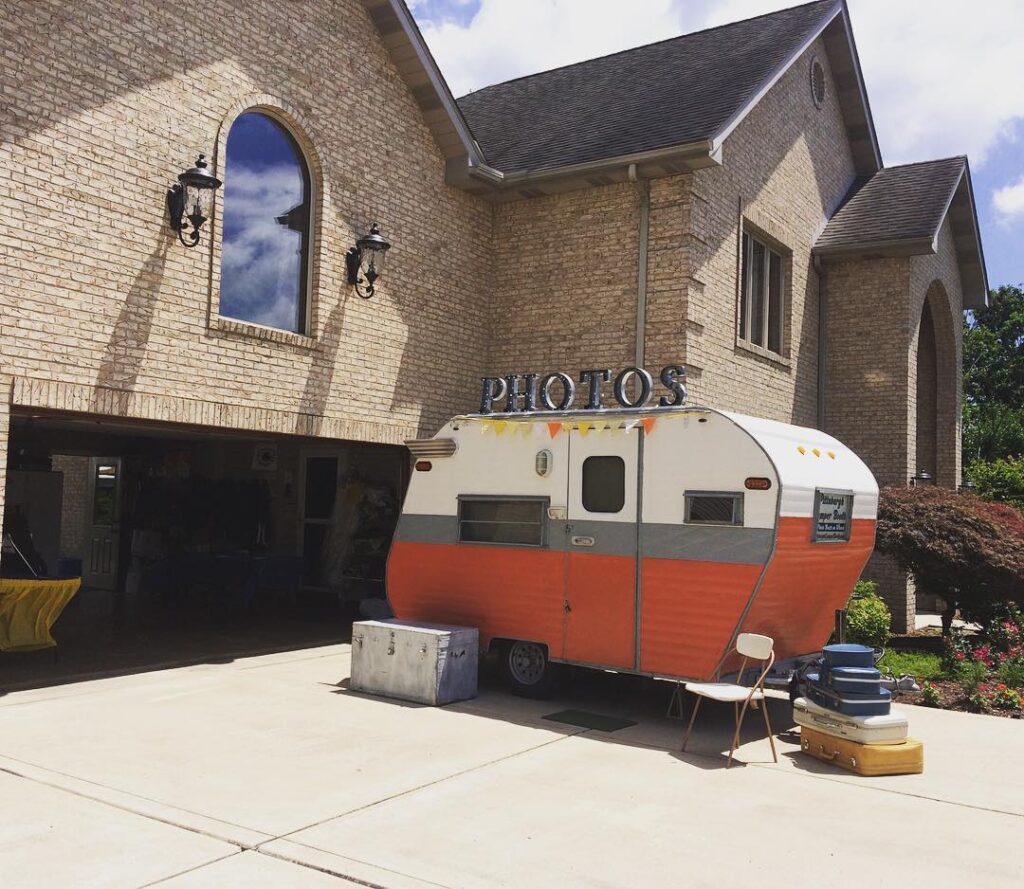 Pittsburgh Camper Booth - A Vintage Photo Booth on Wheels!