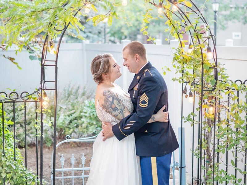 Photographer 📷 Capturing love through bright, colorful photos 🌈 Every love story deserves celebrating