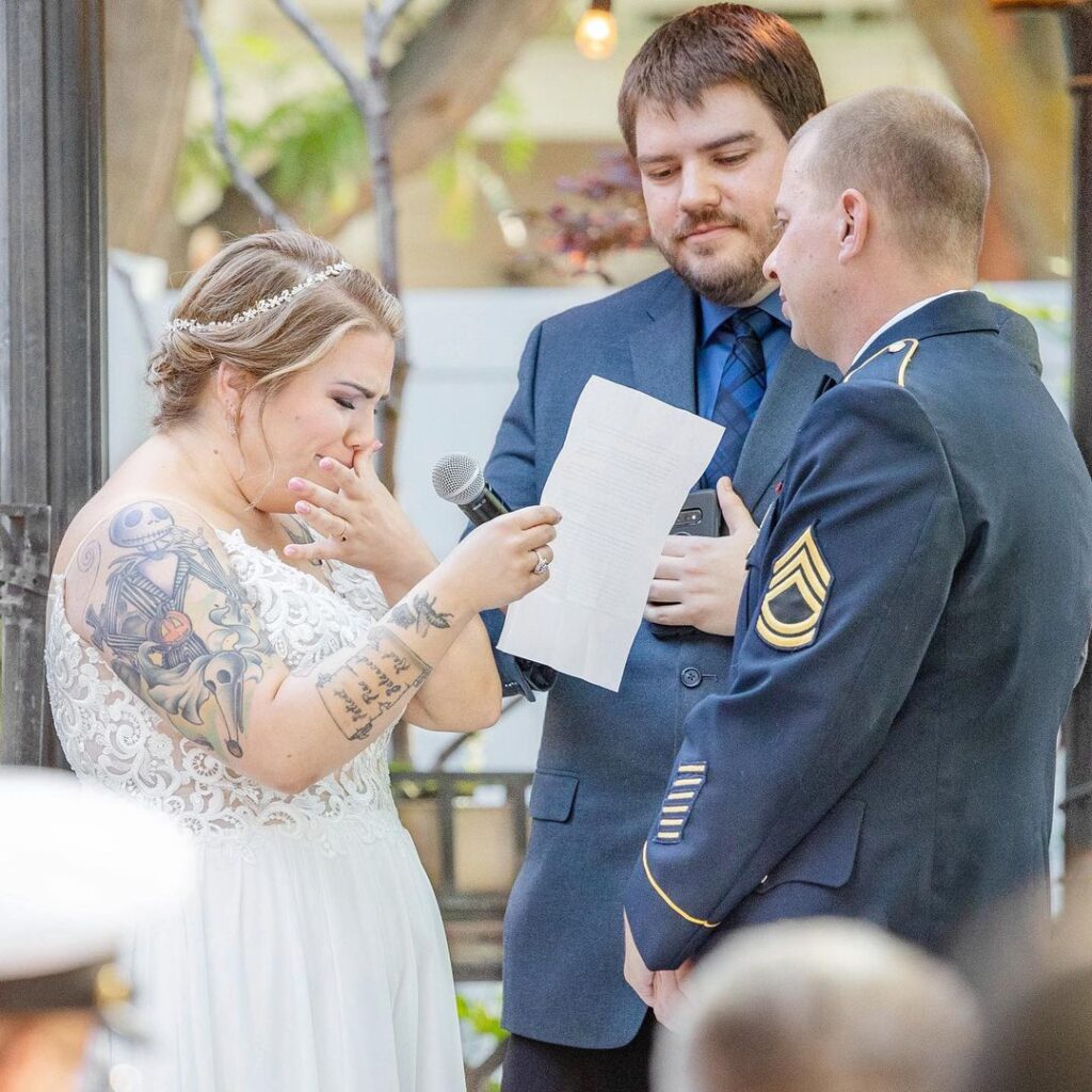 Photographer 📷 Capturing love through bright, colorful photos 🌈 Every love story deserves celebrating