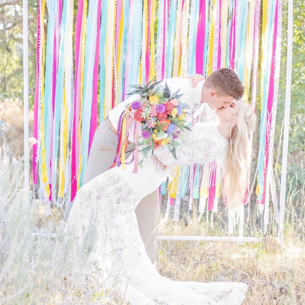 Photographer 📷 Capturing love through bright, colorful photos 🌈 Every love story deserves celebrating