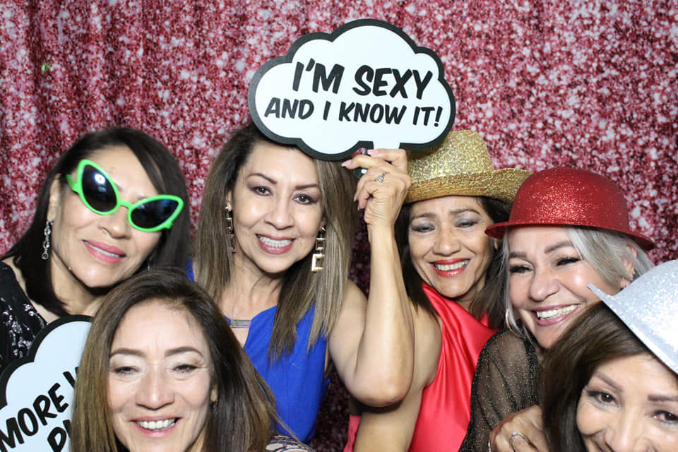 Unforgettable Fun for Your Tucson Event - Unlimited Photos, Amazing Props, and Customized Photo Strips!