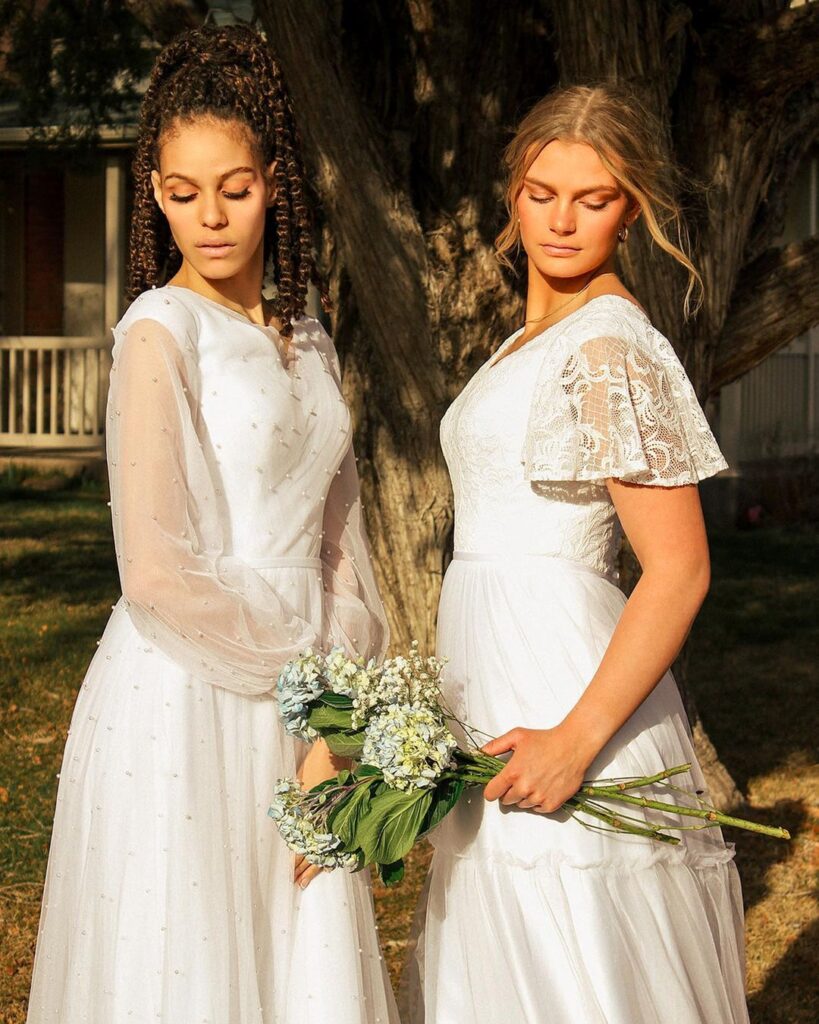 Create Lasting Memories with Averi - Your Go-To Photographer for Weddings, Engagements, and More!