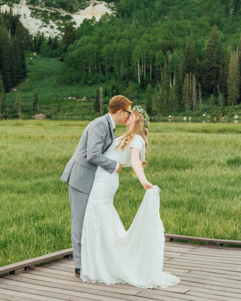 Capture Every Detail of Your Special Day with a Wedding Photographer You Can Trust - Over 10 Years of Experience and a Promise to Deliver Unforgettable Memories!