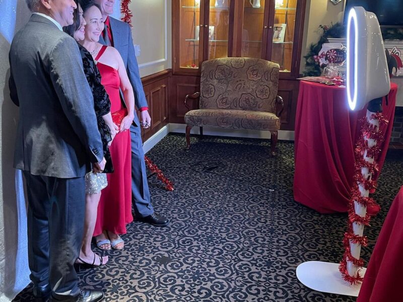 Create Unforgettable Moments with Easy Peasy Photo Booth - Wow Your Guests!