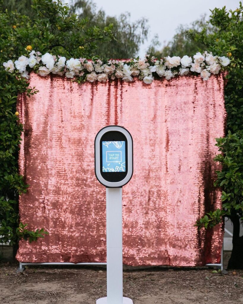 Create Unforgettable Moments with Easy Peasy Photo Booth - Wow Your Guests!