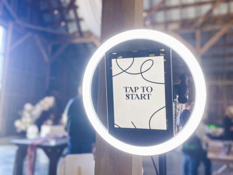 ✨📸 Get ready for instant memories & loads of fun with our easy to use photobooth!