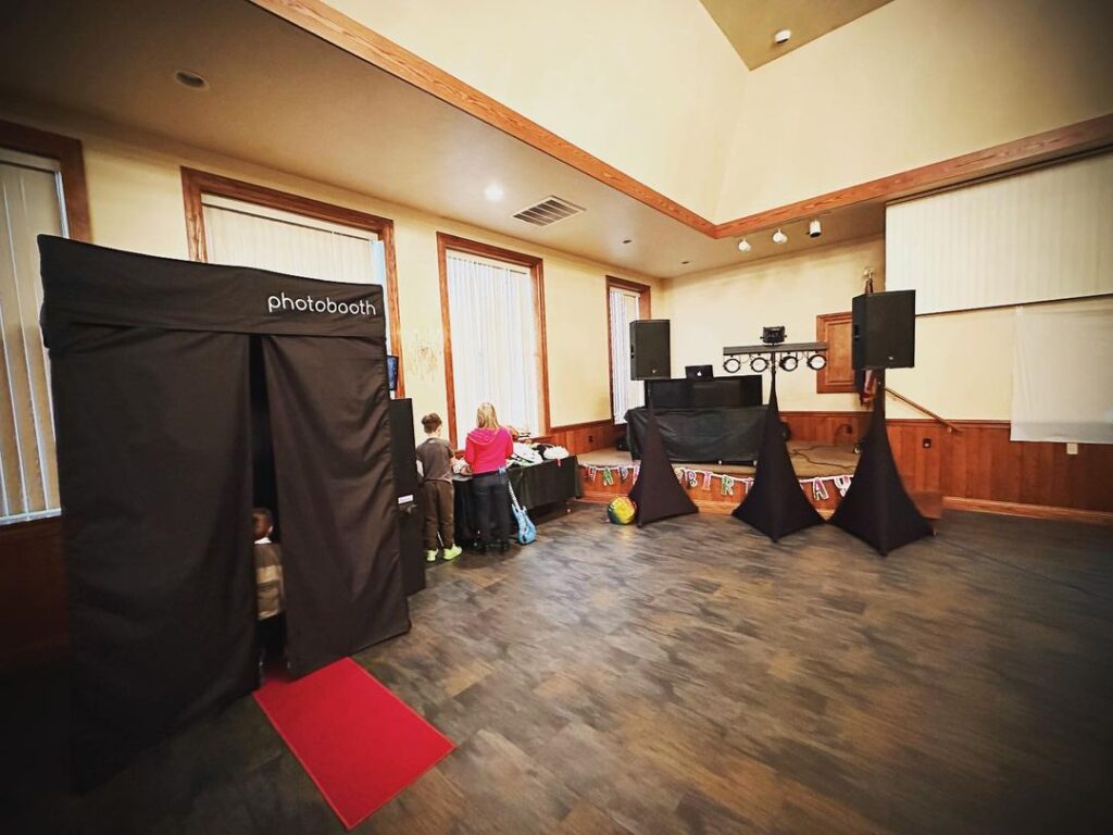 Unforgettable Memories: Rent Our Modern Photo Booth for Your Pittsburgh Event