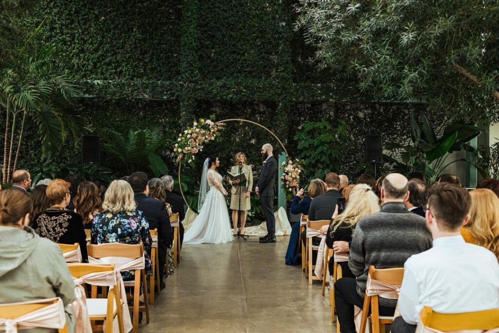 Create Lasting Memories with Averi - Your Go-To Photographer for Weddings, Engagements, and More!