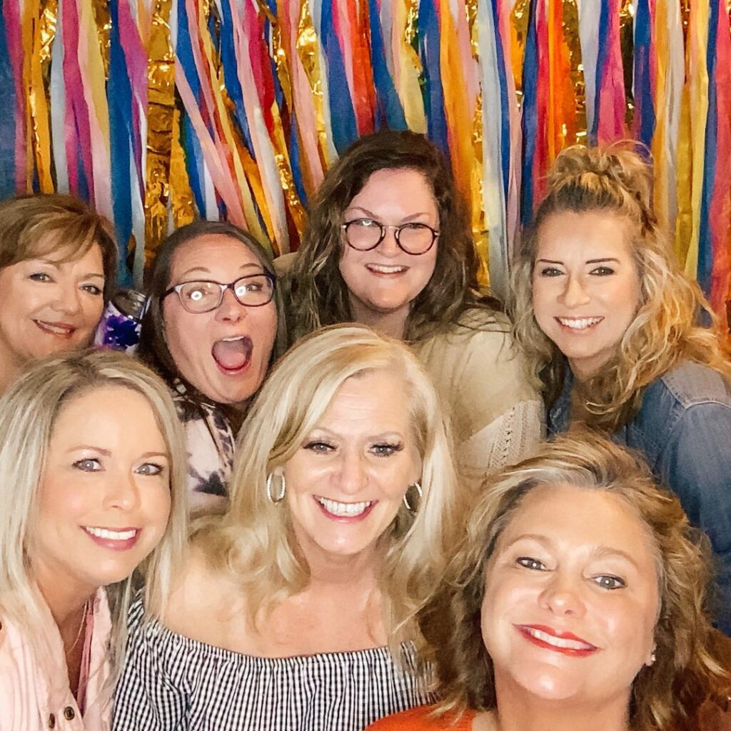 ✨📸 Get ready for instant memories & loads of fun with our easy to use photobooth!