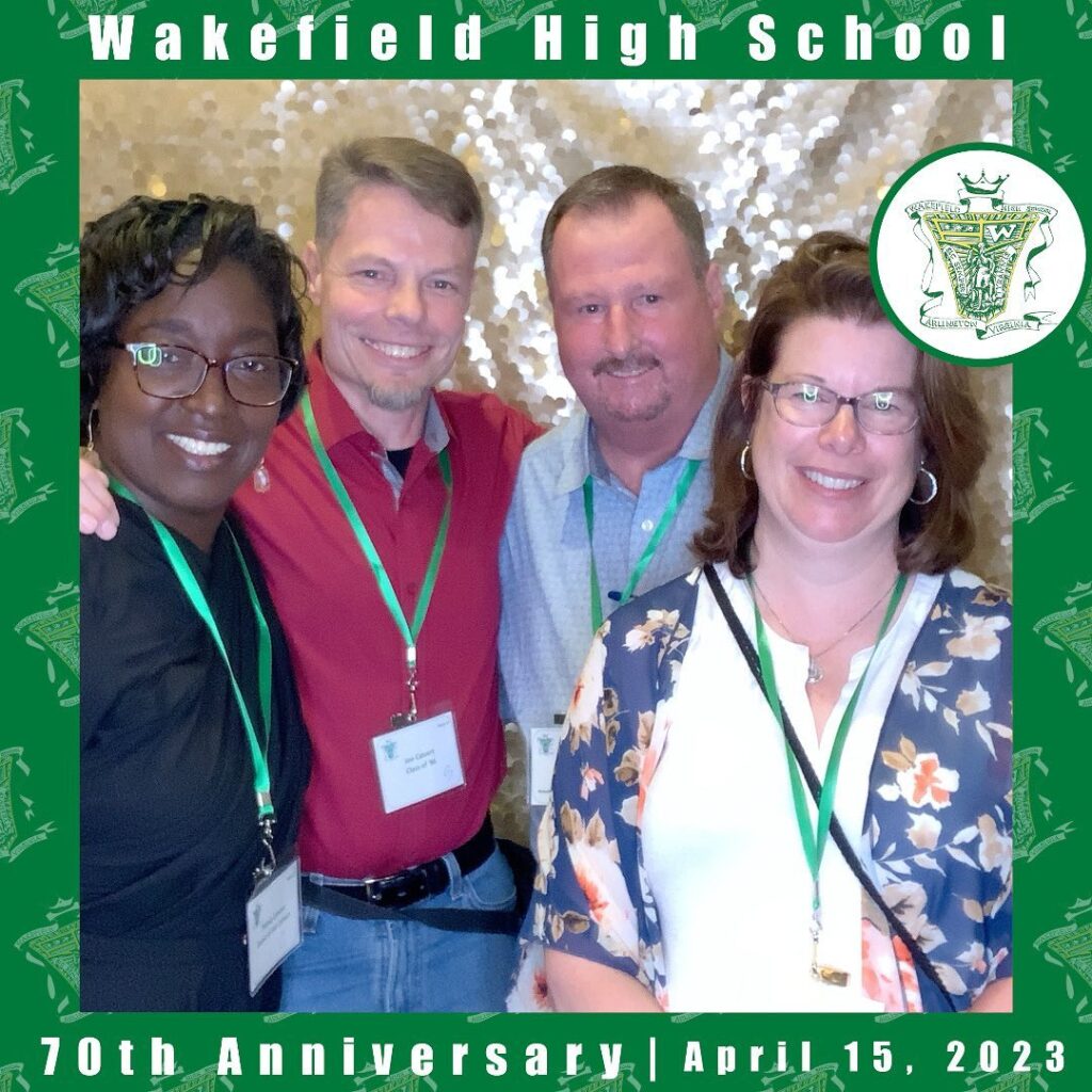 Step into the Future of Photography with Our Modern, Minimalist, and Classy Open-Air Photo Booth - Where Art Meets Technology!