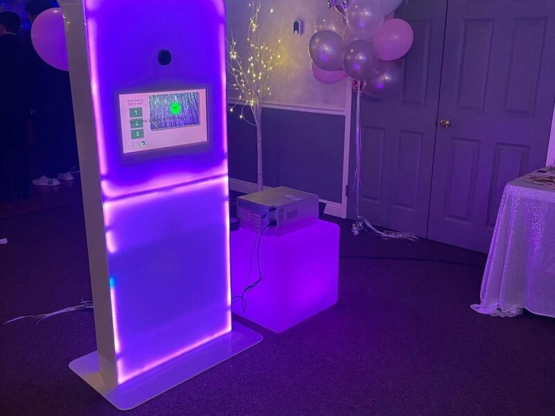 Photo Booths For All Your Special Occasions and Events