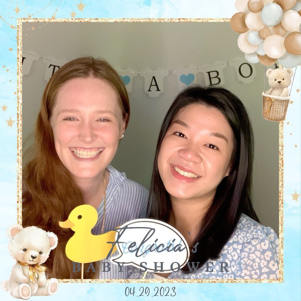 Step into the Future of Photography with Our Modern, Minimalist, and Classy Open-Air Photo Booth - Where Art Meets Technology!