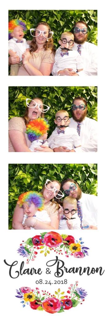 Create Lasting Memories with Our Rustic Open Air Photobooth - Perfect for Any Event!