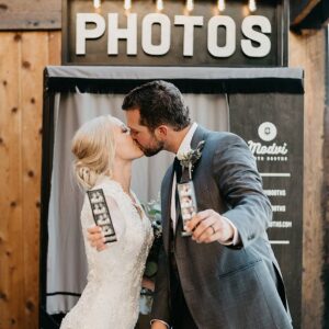 Step Back in Time with Our Vintage Luxury Photobooth - Perfect for Your Event!