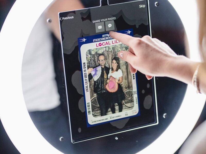 THE LOOKING GLASS PHOTO BOOTH