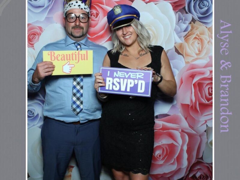 THE LOOKING GLASS PHOTO BOOTH