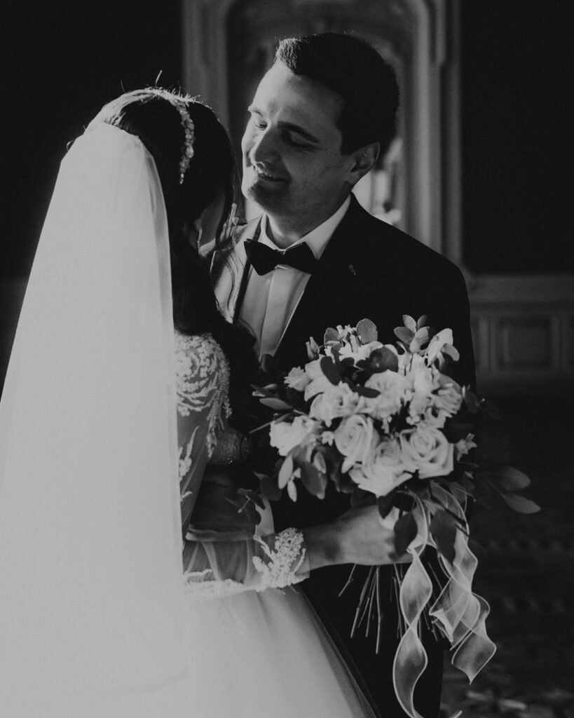 Capturing Unforgettable Moments: Experienced Wedding Photographer in Chicago